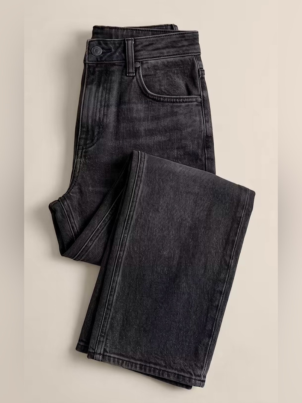 Quince Luna Stretch Relaxed Straight Jeans in Charcol Black